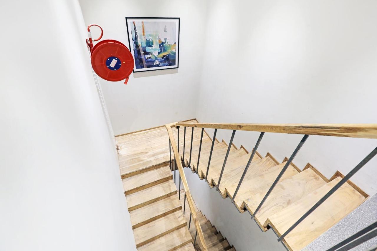 Fabhotel Oasis Yellow Courtyard ボーパール エクステリア 写真