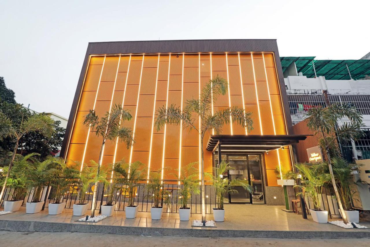 Fabhotel Oasis Yellow Courtyard ボーパール エクステリア 写真
