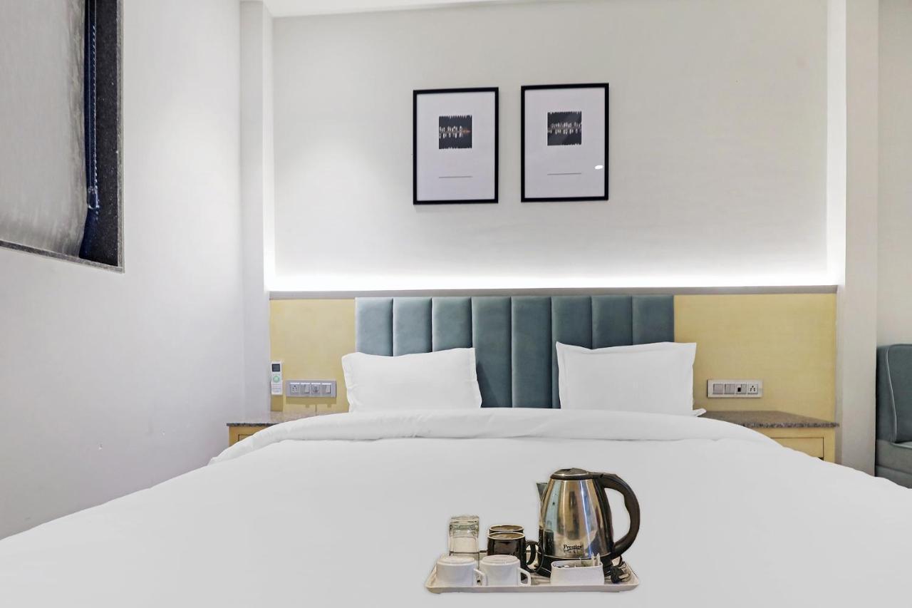 Fabhotel Oasis Yellow Courtyard ボーパール エクステリア 写真
